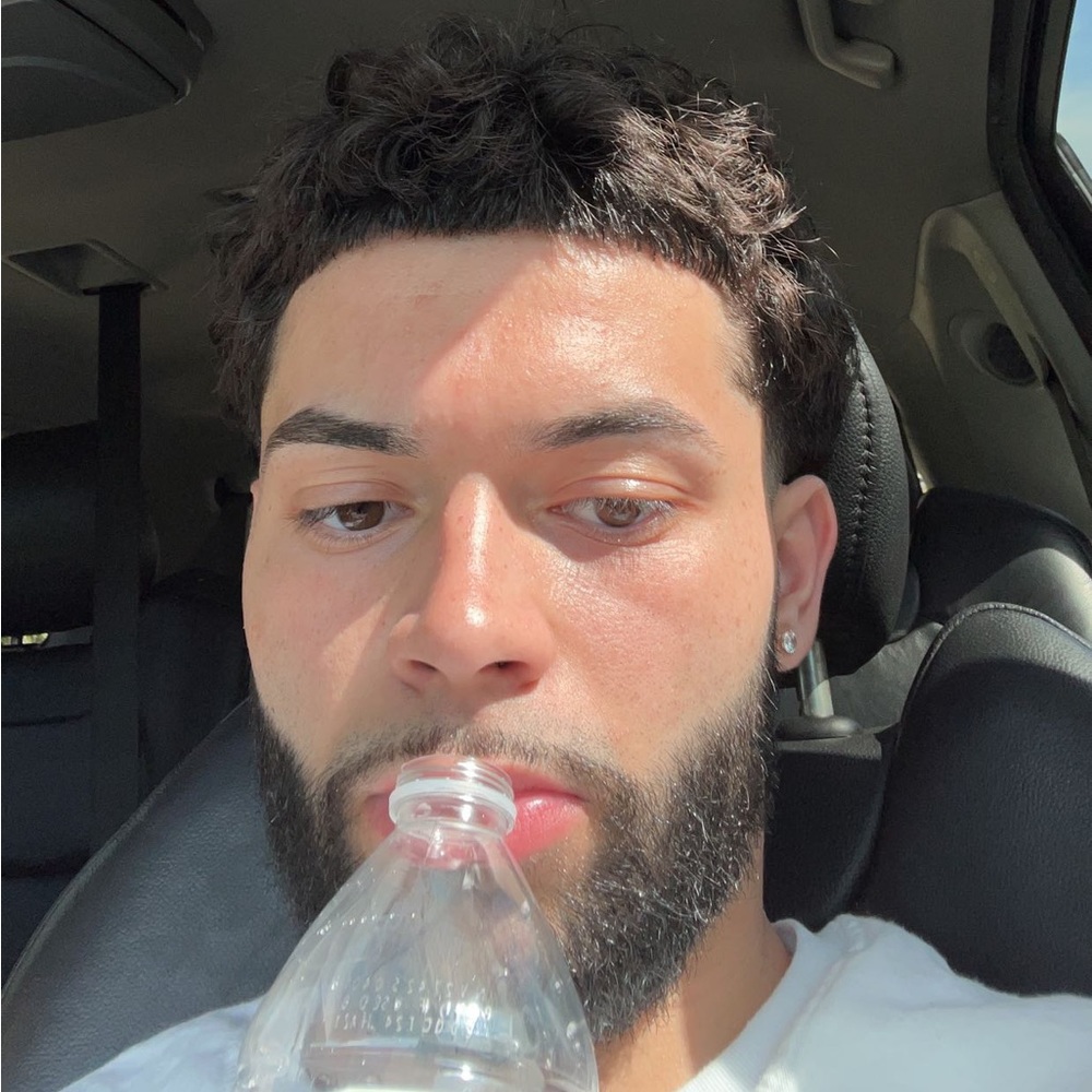 Meet your Posher, Kenet